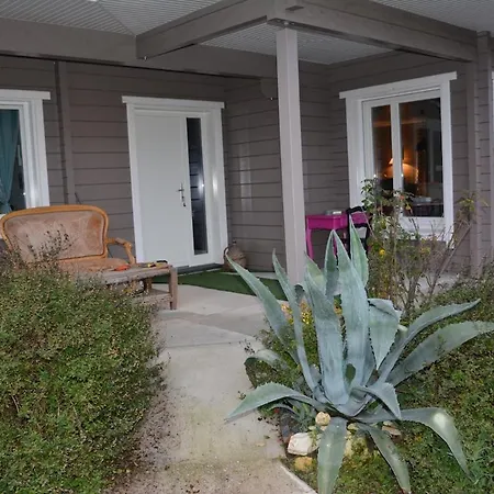 Maison Spacieuse Avec Jardin Proche Bordeaux Вилла Yvrac