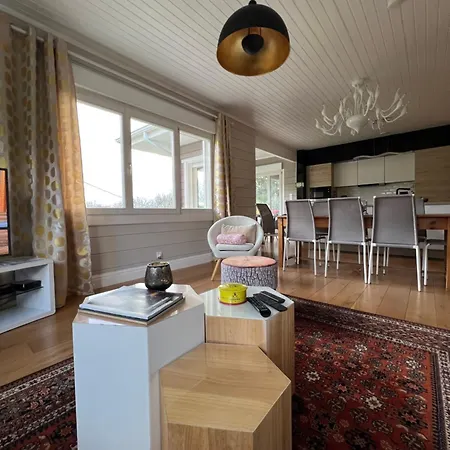 Maison Spacieuse Avec Jardin Proche Bordeaux Yvrac