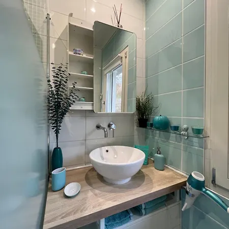Вилла Maison Spacieuse Avec Jardin Proche Bordeaux