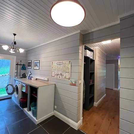 Maison Spacieuse Avec Jardin Proche Bordeaux Вилла Yvrac