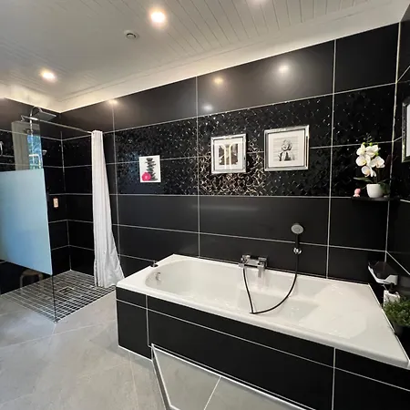 Maison Spacieuse Avec Jardin Proche Bordeaux Вилла
